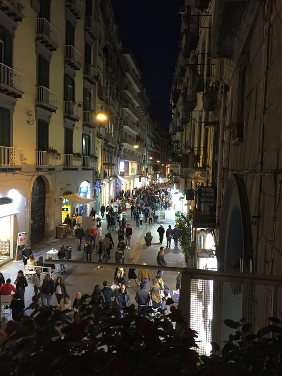 La Residenza Napoli Chiaia Short Let Apartment Superior Via Chiaia 82 Екстериор снимка